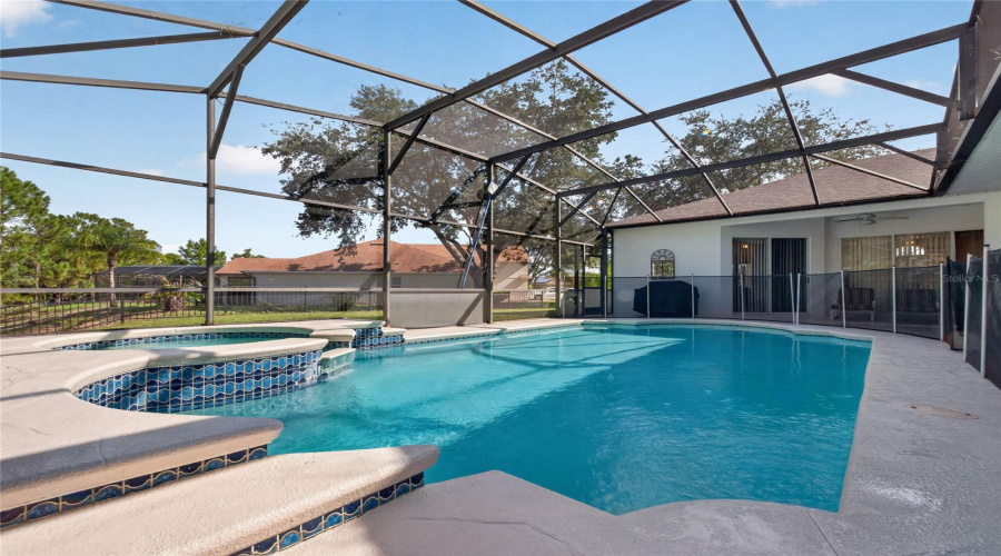 Davenport, Florida 33837, 6 Bedroom Bedrooms, ,5 Bathroombathrooms,Residential,For Sale,Blue Heron,0,Mfrs5156373