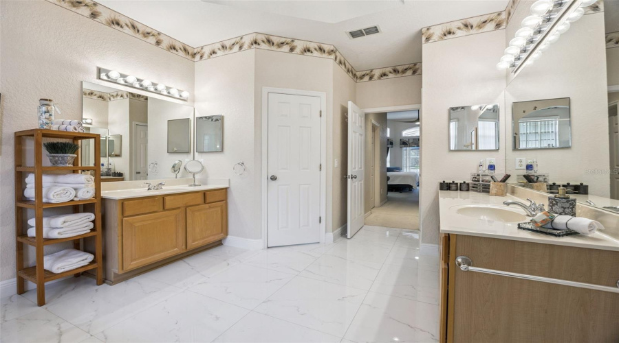 Davenport, Florida 33897, 4 Bedroom Bedrooms, ,3 Bathroombathrooms,Residential,For Sale,Birkdale,0,Mfrs5156143