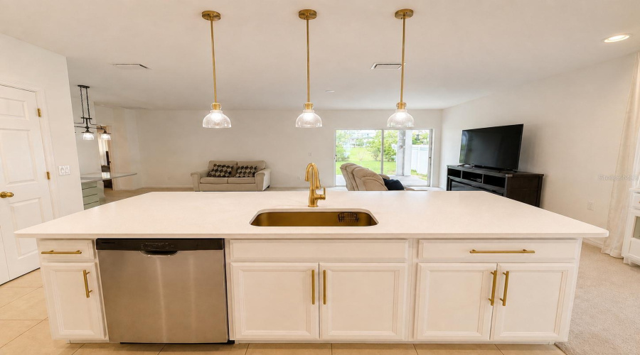 Davenport, Florida 33837, 4 Bedroom Bedrooms, ,2 Bathroombathrooms,Residential,For Sale,Blue Cypress,0,Mfro6433532