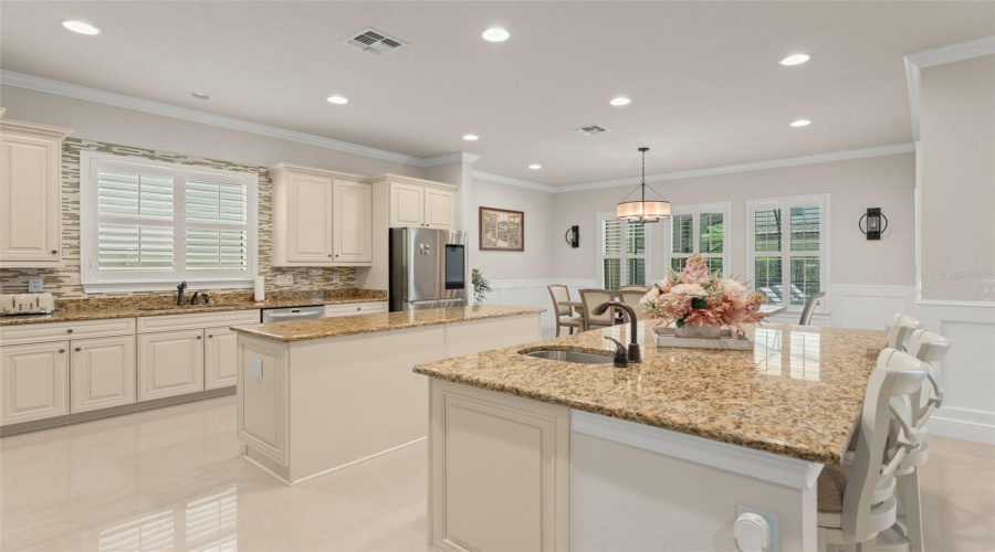 Orlando, Florida 32836, 7 Bedroom Bedrooms, ,6 Bathroombathrooms,Residential,For Sale,Morehouse,0,Mfro6436366