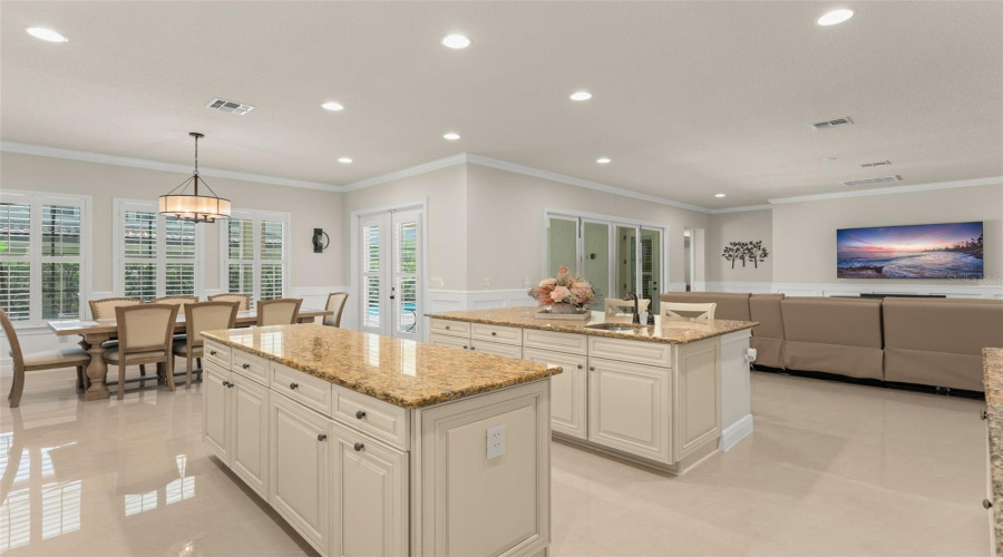 Orlando, Florida 32836, 7 Bedroom Bedrooms, ,6 Bathroombathrooms,Residential,For Sale,Morehouse,0,Mfro6436366