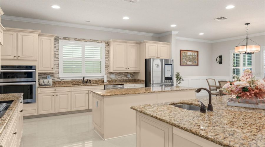 Orlando, Florida 32836, 7 Bedroom Bedrooms, ,6 Bathroombathrooms,Residential,For Sale,Morehouse,0,Mfro6436366