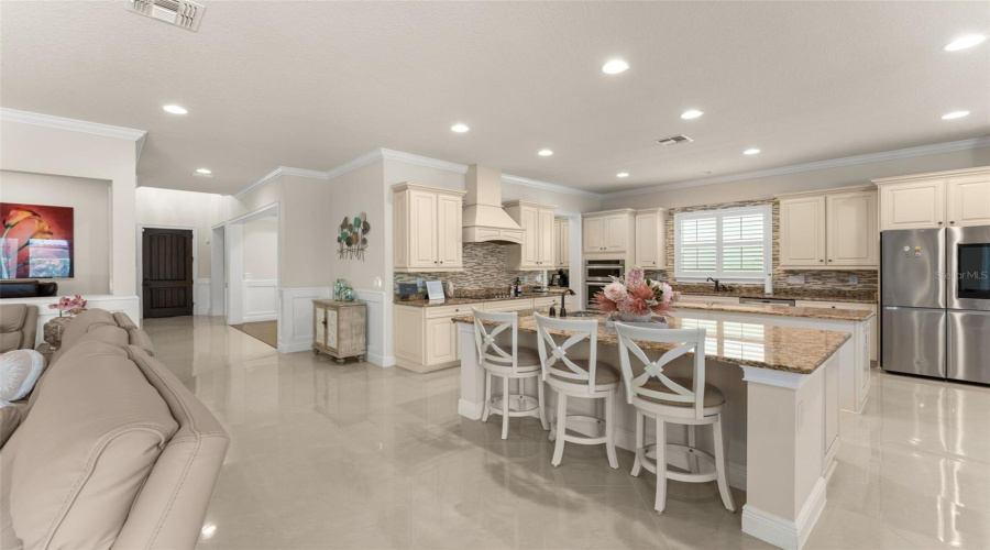 Orlando, Florida 32836, 7 Bedroom Bedrooms, ,6 Bathroombathrooms,Residential,For Sale,Morehouse,0,Mfro6436366