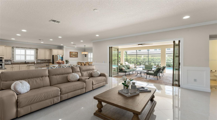 Orlando, Florida 32836, 7 Bedroom Bedrooms, ,6 Bathroombathrooms,Residential,For Sale,Morehouse,0,Mfro6436366