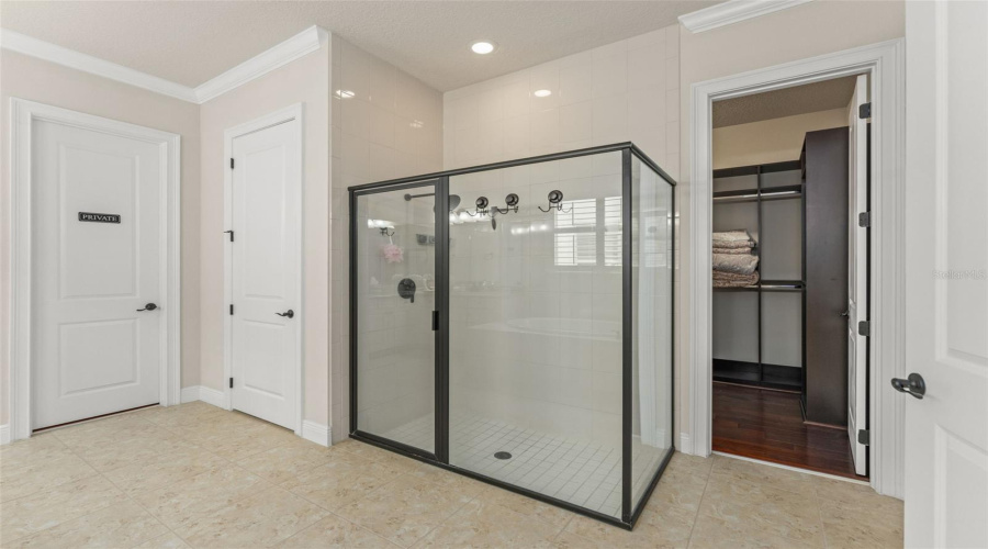 Orlando, Florida 32836, 7 Bedroom Bedrooms, ,6 Bathroombathrooms,Residential,For Sale,Morehouse,0,Mfro6436366