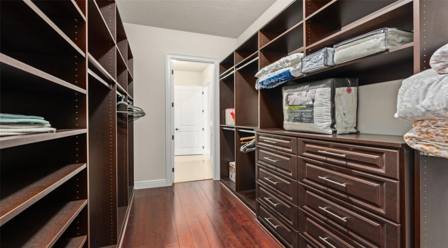 Orlando, Florida 32836, 7 Bedroom Bedrooms, ,6 Bathroombathrooms,Residential,For Sale,Morehouse,0,Mfro6436366