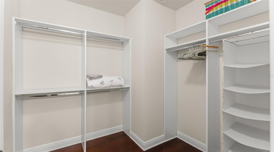 Orlando, Florida 32836, 7 Bedroom Bedrooms, ,6 Bathroombathrooms,Residential,For Sale,Morehouse,0,Mfro6436366
