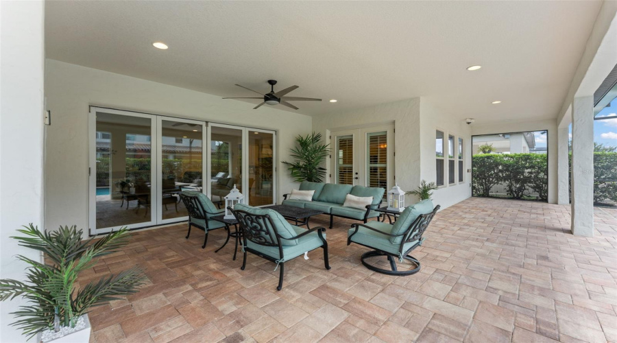 Orlando, Florida 32836, 7 Bedroom Bedrooms, ,6 Bathroombathrooms,Residential,For Sale,Morehouse,0,Mfro6436366