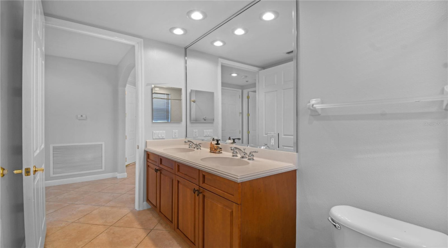 Orlando, Florida 32836, 3 Bedroom Bedrooms, ,2 Bathroombathrooms,Residential,For Sale,The Esplanade,0,Mfro6436559