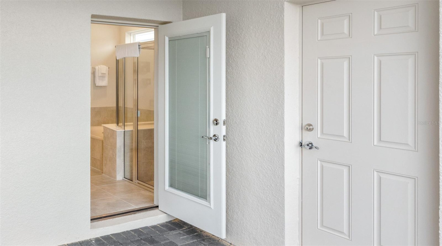 Davenport, Florida 33897, 10 Bedroom Bedrooms, ,8 Bathroombathrooms,Residential,For Sale,Mahalo,0,Mfro6437452