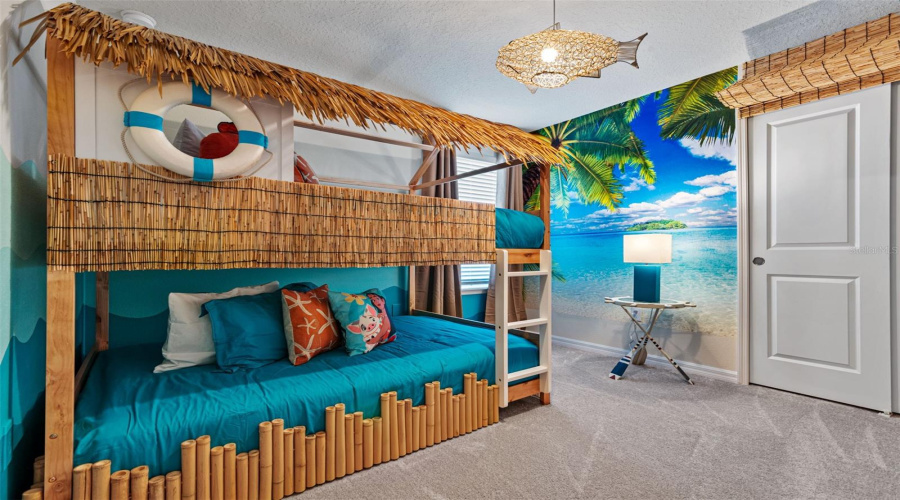 Davenport, Florida 33897, 10 Bedroom Bedrooms, ,8 Bathroombathrooms,Residential,For Sale,Mahalo,0,Mfro6437452
