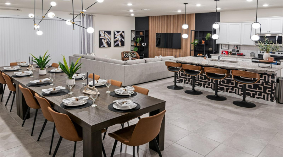 Davenport, Florida 33897, 10 Bedroom Bedrooms, ,8 Bathroombathrooms,Residential,For Sale,Mahalo,0,Mfro6437452