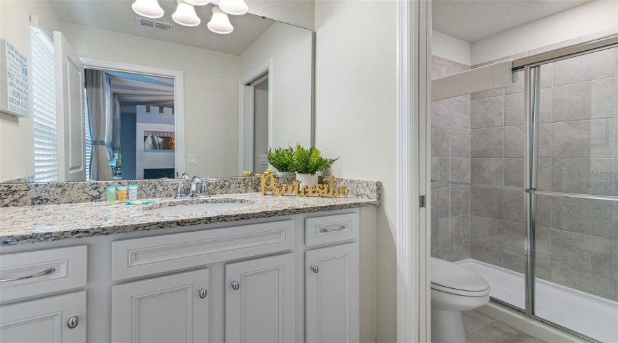 Davenport, Florida 33897, 10 Bedroom Bedrooms, ,8 Bathroombathrooms,Residential,For Sale,Mahalo,0,Mfro6437452