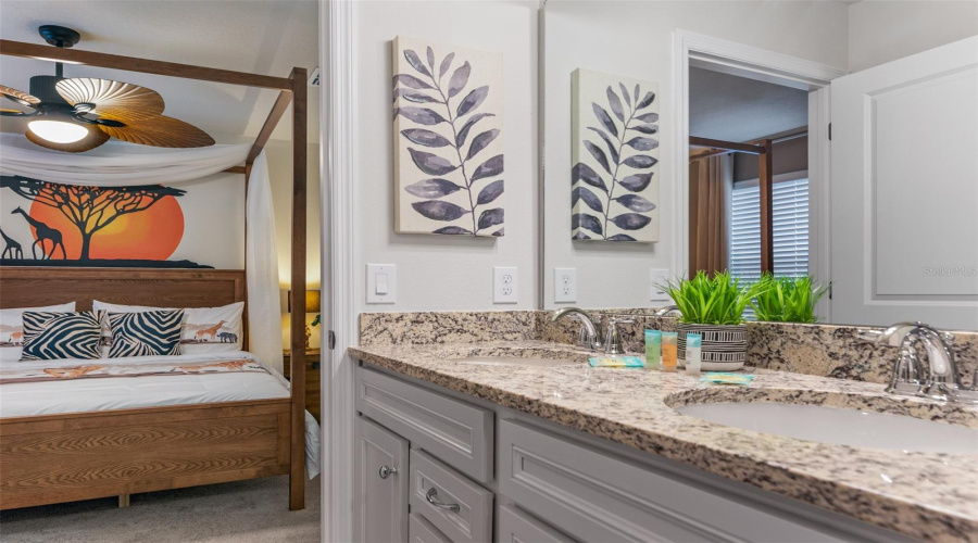Davenport, Florida 33897, 10 Bedroom Bedrooms, ,8 Bathroombathrooms,Residential,For Sale,Mahalo,0,Mfro6437452
