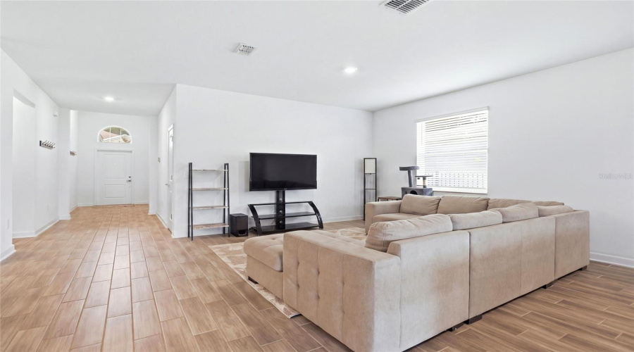 Davenport, Florida 33837, 4 Bedroom Bedrooms, ,3 Bathroombathrooms,Residential,For Sale,Camden,0,Mfro6436830