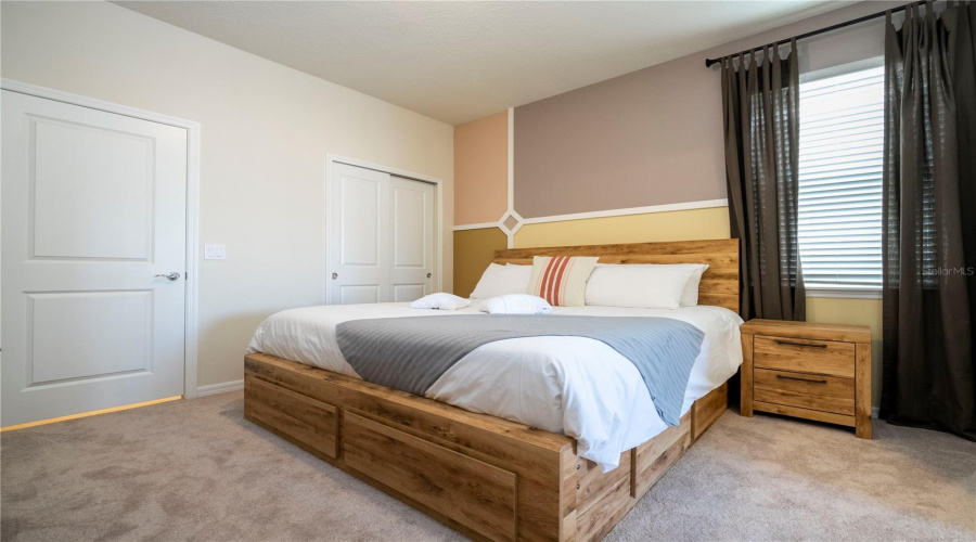 Davenport, Florida 33897, 7 Bedroom Bedrooms, ,5 Bathroombathrooms,Residential,For Sale,Lilac,0,Mfra4703980