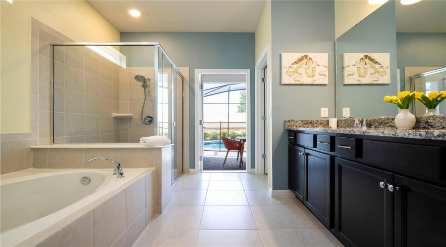 Davenport, Florida 33897, 7 Bedroom Bedrooms, ,5 Bathroombathrooms,Residential,For Sale,Lilac,0,Mfra4703980