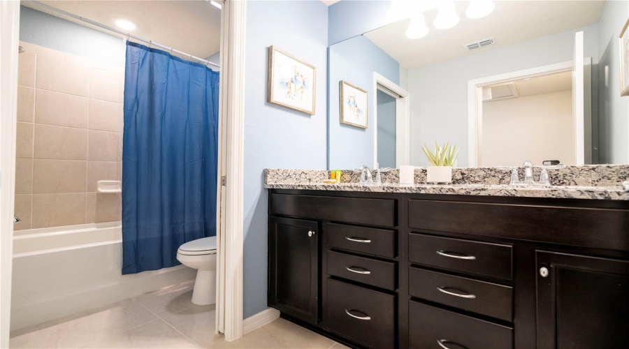 Davenport, Florida 33897, 7 Bedroom Bedrooms, ,5 Bathroombathrooms,Residential,For Sale,Lilac,0,Mfra4703980