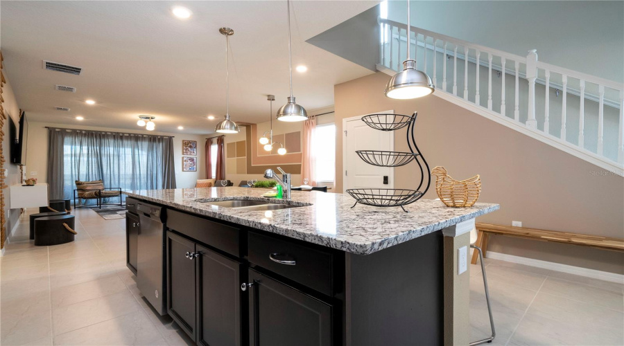 Davenport, Florida 33897, 7 Bedroom Bedrooms, ,5 Bathroombathrooms,Residential,For Sale,Lilac,0,Mfra4703980