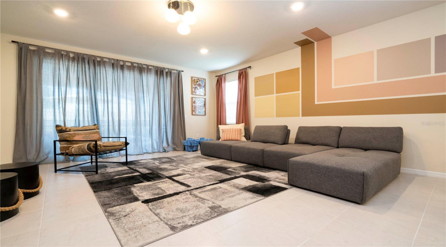 Davenport, Florida 33897, 7 Bedroom Bedrooms, ,5 Bathroombathrooms,Residential,For Sale,Lilac,0,Mfra4703980