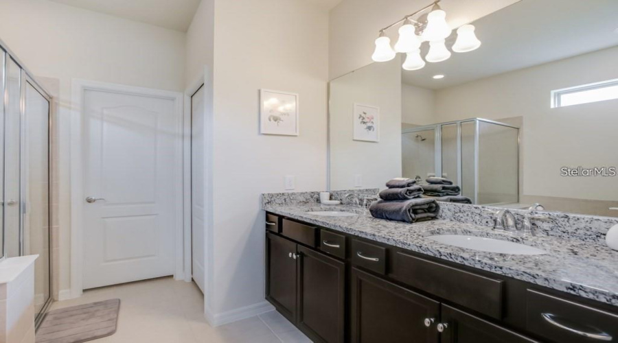 Kissimmee, Florida 34747, 5 Bedroom Bedrooms, ,5 Bathroombathrooms,Residential,For Sale,Corcovado,0,Mfro6437546