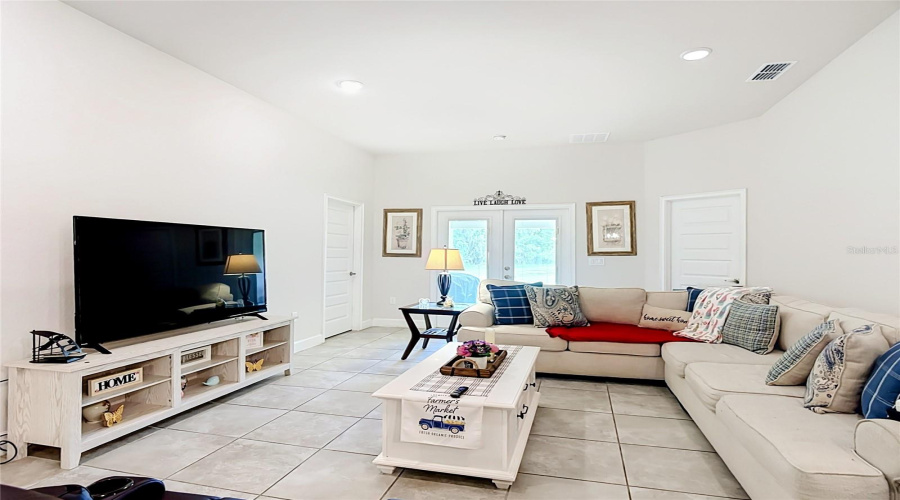 Davenport, Florida 33837, 4 Bedroom Bedrooms, ,3 Bathroombathrooms,Residential,For Sale,Chinoy,0,Mfro6437616