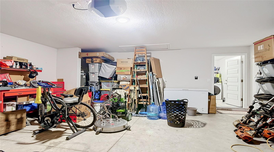 Davenport, Florida 33837, 4 Bedroom Bedrooms, ,3 Bathroombathrooms,Residential,For Sale,Chinoy,0,Mfro6437616