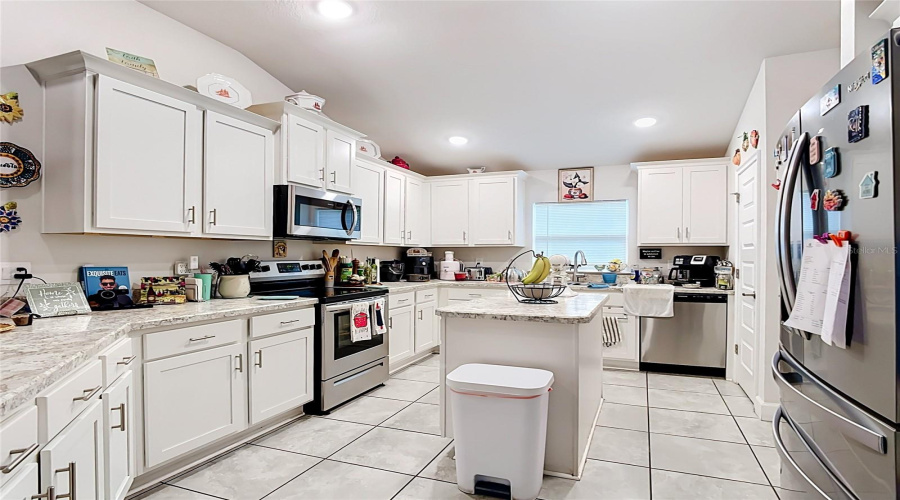 Davenport, Florida 33837, 4 Bedroom Bedrooms, ,3 Bathroombathrooms,Residential,For Sale,Chinoy,0,Mfro6437616