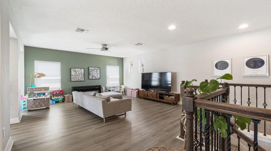 Orlando, Florida 32836, 4 Bedroom Bedrooms, ,3 Bathroombathrooms,Residential,For Sale,Lemon Lake,0,Mfro6437580