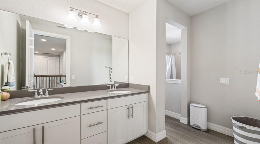 Orlando, Florida 32836, 4 Bedroom Bedrooms, ,3 Bathroombathrooms,Residential,For Sale,Lemon Lake,0,Mfro6437580