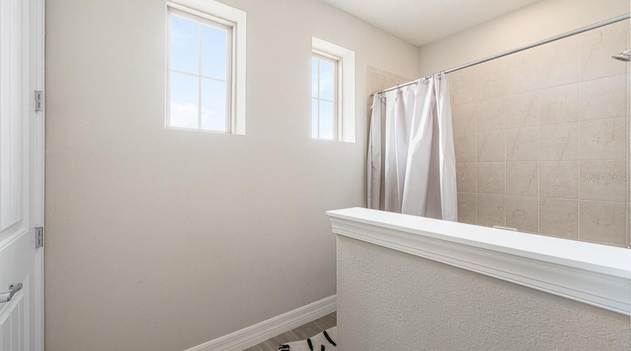 Orlando, Florida 32836, 4 Bedroom Bedrooms, ,3 Bathroombathrooms,Residential,For Sale,Lemon Lake,0,Mfro6437580