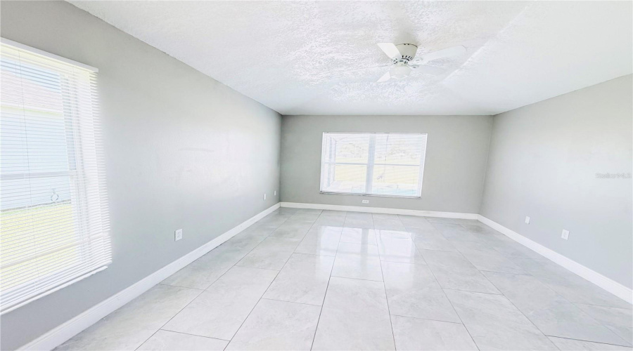 Davenport, Florida 33897, 4 Bedroom Bedrooms, ,3 Bathroombathrooms,Residential,For Sale,Langham,0,Mfrtb8540952