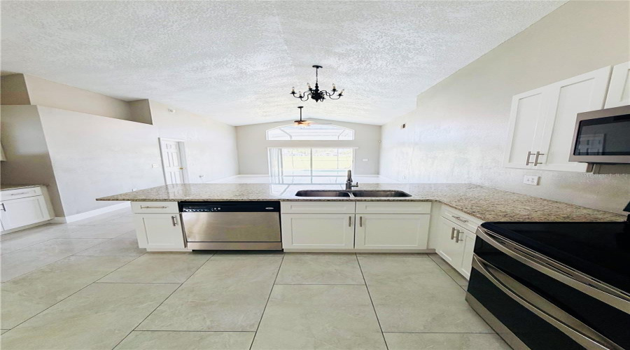 Davenport, Florida 33897, 4 Bedroom Bedrooms, ,3 Bathroombathrooms,Residential,For Sale,Langham,0,Mfrtb8540952