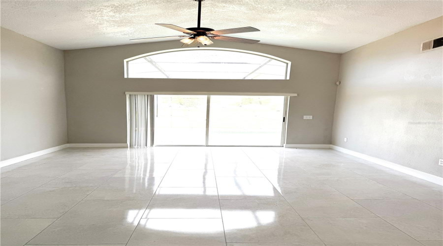 Davenport, Florida 33897, 4 Bedroom Bedrooms, ,3 Bathroombathrooms,Residential,For Sale,Langham,0,Mfrtb8540952