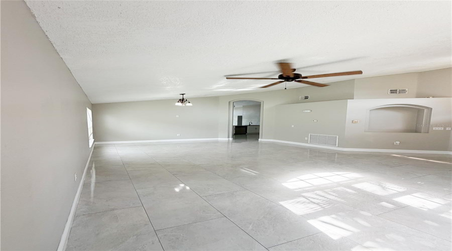 Davenport, Florida 33897, 4 Bedroom Bedrooms, ,3 Bathroombathrooms,Residential,For Sale,Langham,0,Mfrtb8540952