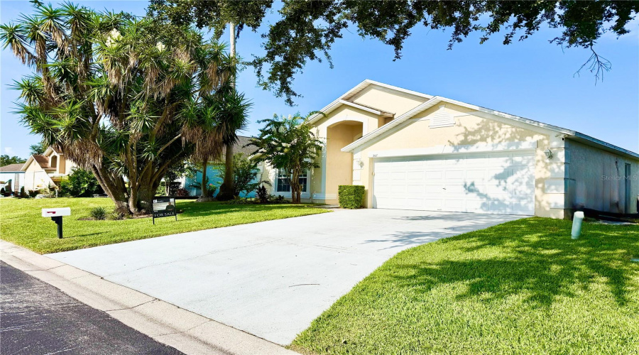 Davenport, Florida 33897, 4 Bedroom Bedrooms, ,3 Bathroombathrooms,Residential,For Sale,Langham,0,Mfrtb8540952