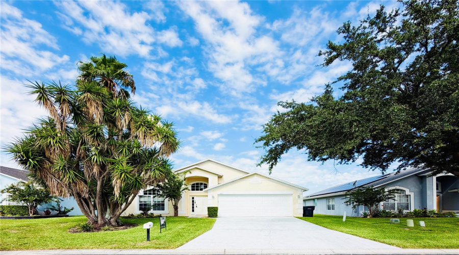 Davenport, Florida 33897, 4 Bedroom Bedrooms, ,3 Bathroombathrooms,Residential,For Sale,Langham,0,Mfrtb8540952