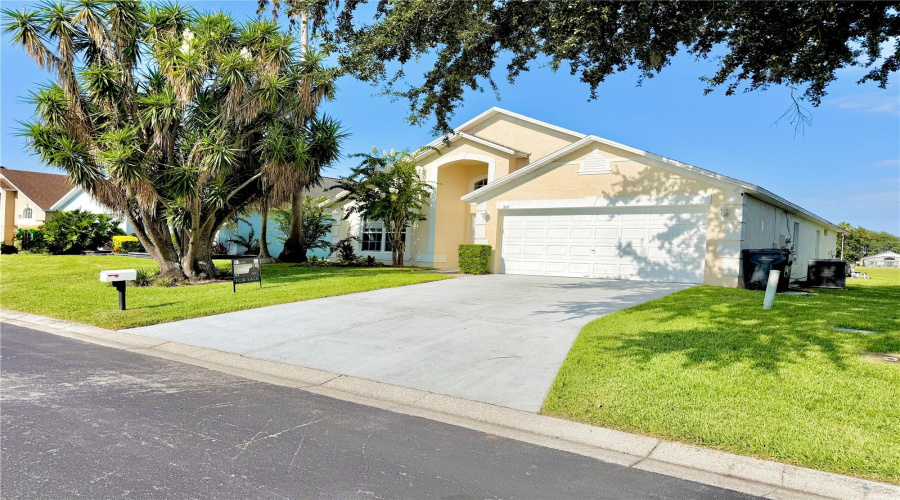 Davenport, Florida 33897, 4 Bedroom Bedrooms, ,3 Bathroombathrooms,Residential,For Sale,Langham,0,Mfrtb8540952