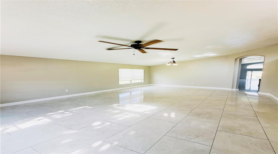 Davenport, Florida 33897, 4 Bedroom Bedrooms, ,3 Bathroombathrooms,Residential,For Sale,Langham,0,Mfrtb8540952