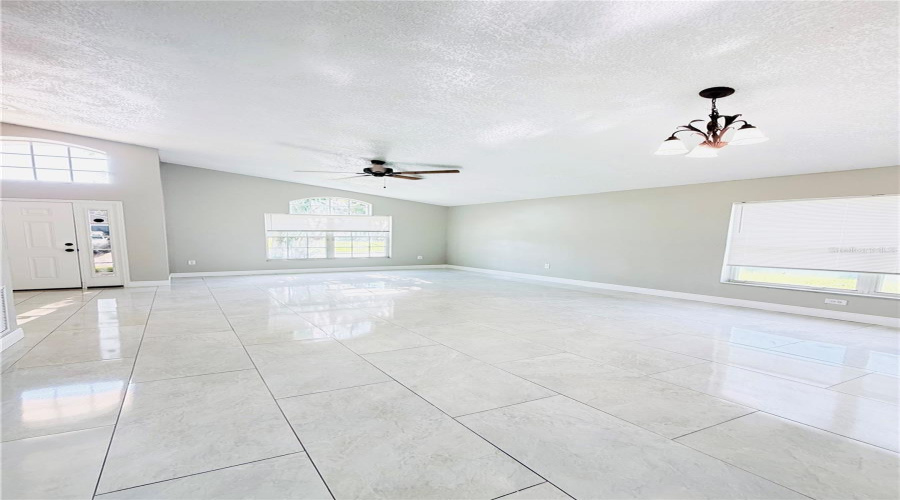 Davenport, Florida 33897, 4 Bedroom Bedrooms, ,3 Bathroombathrooms,Residential,For Sale,Langham,0,Mfrtb8540952