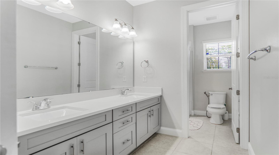 Orlando, Florida 32836, 5 Bedroom Bedrooms, ,4 Bathroombathrooms,Residential,For Sale,Royal Cypress,0,Mfro6433701