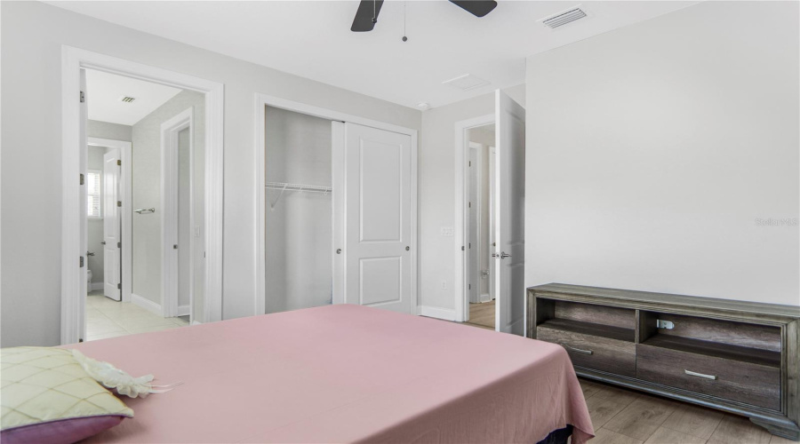 Orlando, Florida 32836, 5 Bedroom Bedrooms, ,4 Bathroombathrooms,Residential,For Sale,Royal Cypress,0,Mfro6433701