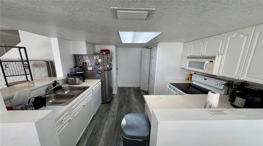 Davenport, Florida 33897, 4 Bedroom Bedrooms, ,3 Bathroombathrooms,Residential,For Sale,Coconut Palm,0,Mfrg5117068