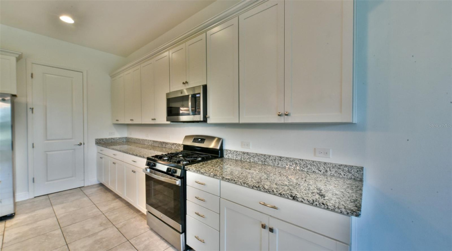Davenport, Florida 33897, 4 Bedroom Bedrooms, ,3 Bathroombathrooms,Residential,For Sale,Olmo,0,Mfro6437700