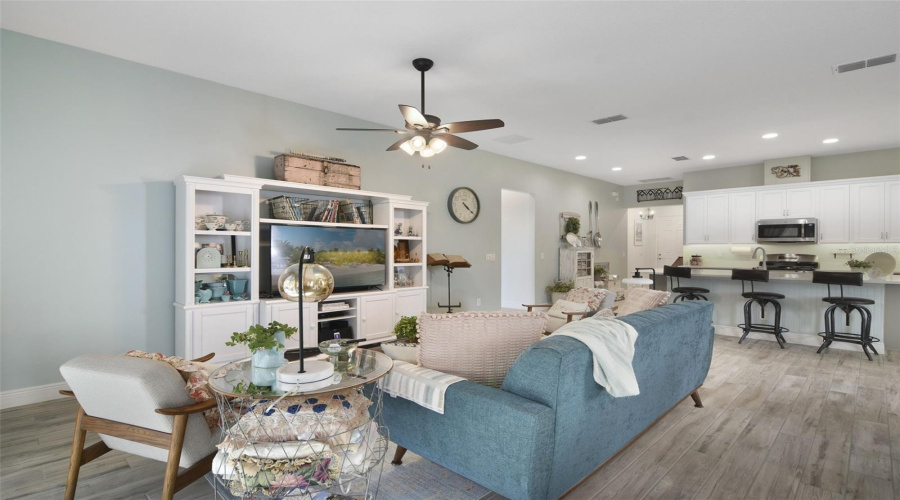 Kissimmee, Florida 34747, 2 Bedroom Bedrooms, ,2 Bathroombathrooms,Residential,For Sale,Antilles Club,0,Mfro6437814