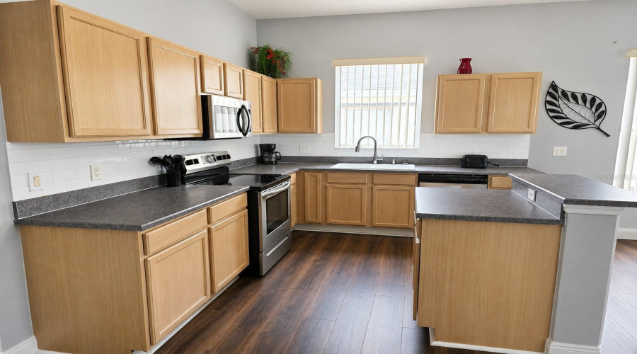 Davenport, Florida 33897, 4 Bedroom Bedrooms, ,3 Bathroombathrooms,Residential,For Sale,Gleneagles,0,Mfro6432451