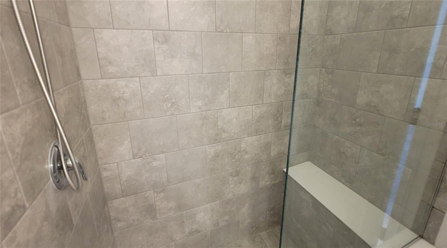 Kissimmee, Florida 34747, 2 Bedroom Bedrooms, ,2 Bathroombathrooms,Residential,For Sale,Flora Pass,0,Mfro6437912