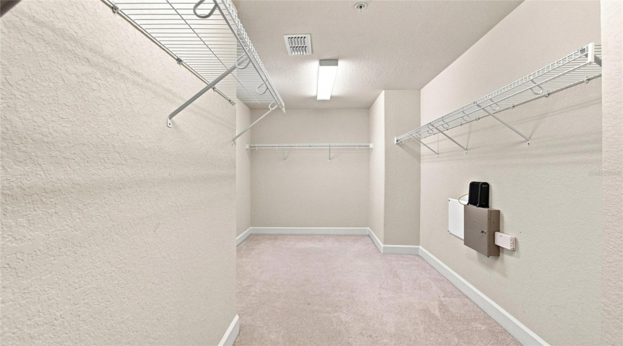 Davenport, Florida 33896, 3 Bedroom Bedrooms, ,2 Bathroombathrooms,Residential,For Sale,Lisbon Ct,0,Mfrs5156519