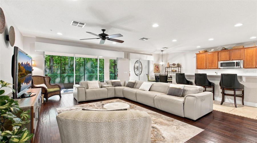 Davenport, Florida 33896, 3 Bedroom Bedrooms, ,2 Bathroombathrooms,Residential,For Sale,Lisbon Ct,0,Mfrs5156519