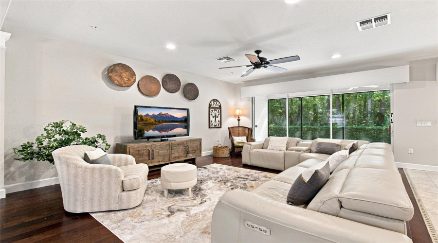 Davenport, Florida 33896, 3 Bedroom Bedrooms, ,2 Bathroombathrooms,Residential,For Sale,Lisbon Ct,0,Mfrs5156519
